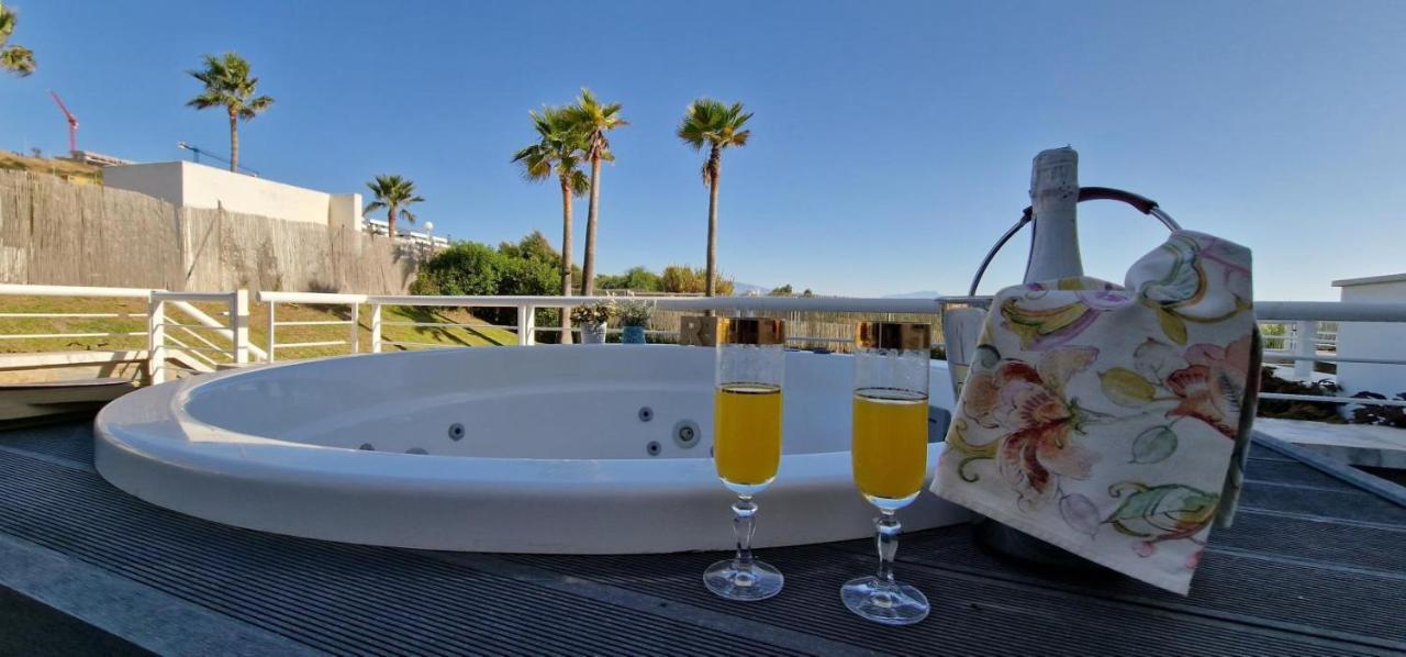 Casares Del Mar Luxury Apartment Málaga Extérieur photo